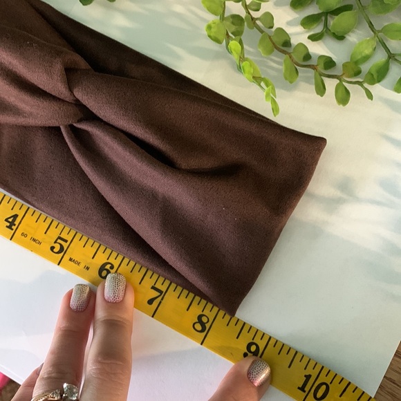 Chocolate Brown Basic Knotted Stretchy Headband - Picture 2 of 3